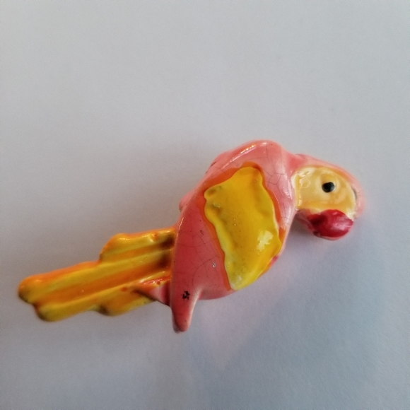 Vintage parrot bird brooch pink yellow pin vaporwave - Picture 4 of 10